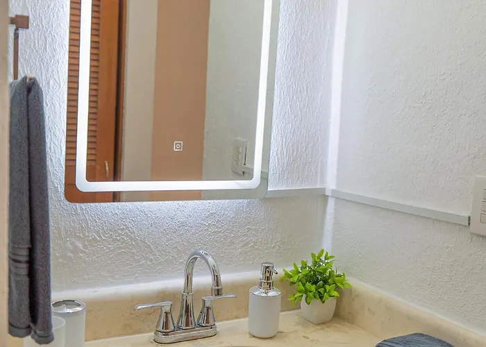 Modern 2br 2ba Downtown Playa - Pool - 5th Ave Apartamento Playa del Carmen